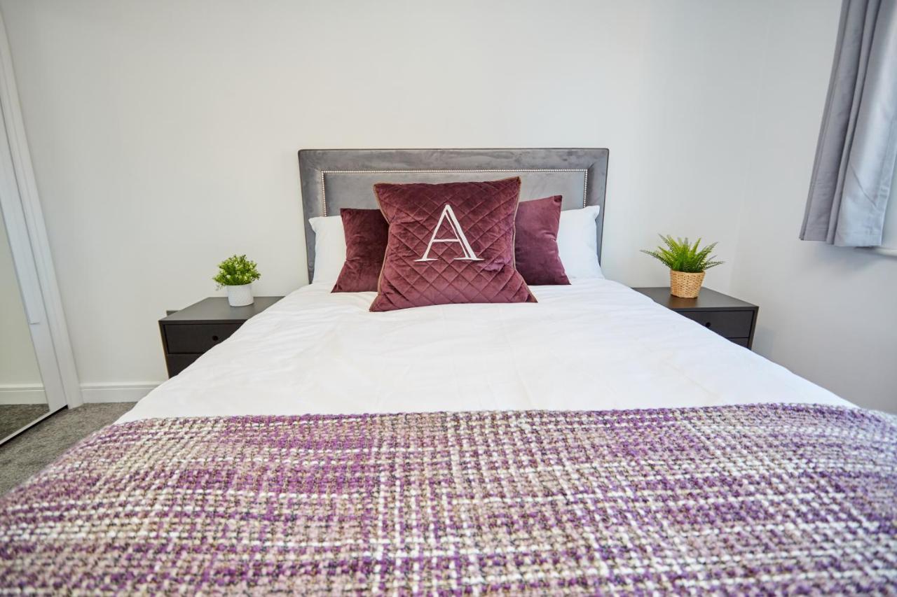 Cosy,Modern And Relaxing 3 Bedroom House With Parking แมนเชสเตอร์ ภายนอก รูปภาพ