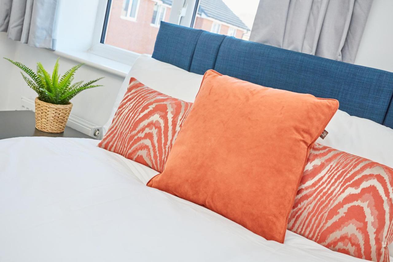 Cosy,Modern And Relaxing 3 Bedroom House With Parking แมนเชสเตอร์ ภายนอก รูปภาพ